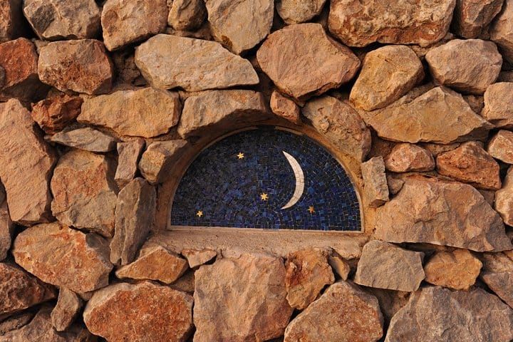 Santorini 5 Hour Private Oia Tour & Lunch/Dinner at a Local Farm