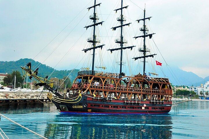 Pirate Boat Adventure with Lunch & Foam Party in Antalya