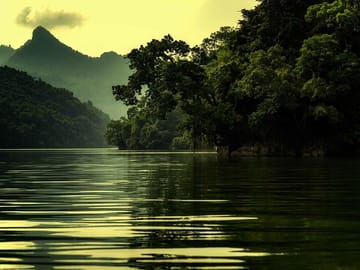 Ba Be Lake in early morning