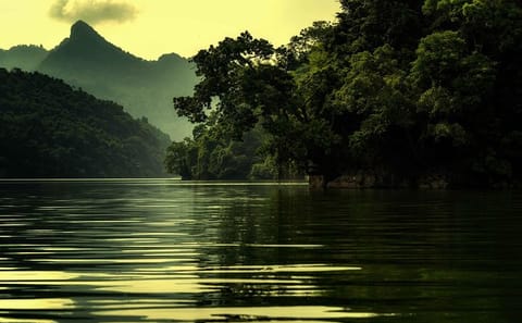 Four-Day Adventure Tour of Ba Be National Park, Vietnam