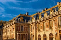 Paris Small Group Tour with Charles de Gaulle Transfer 9