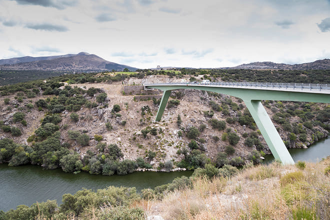 Bridge bungee Jumping in Madrid