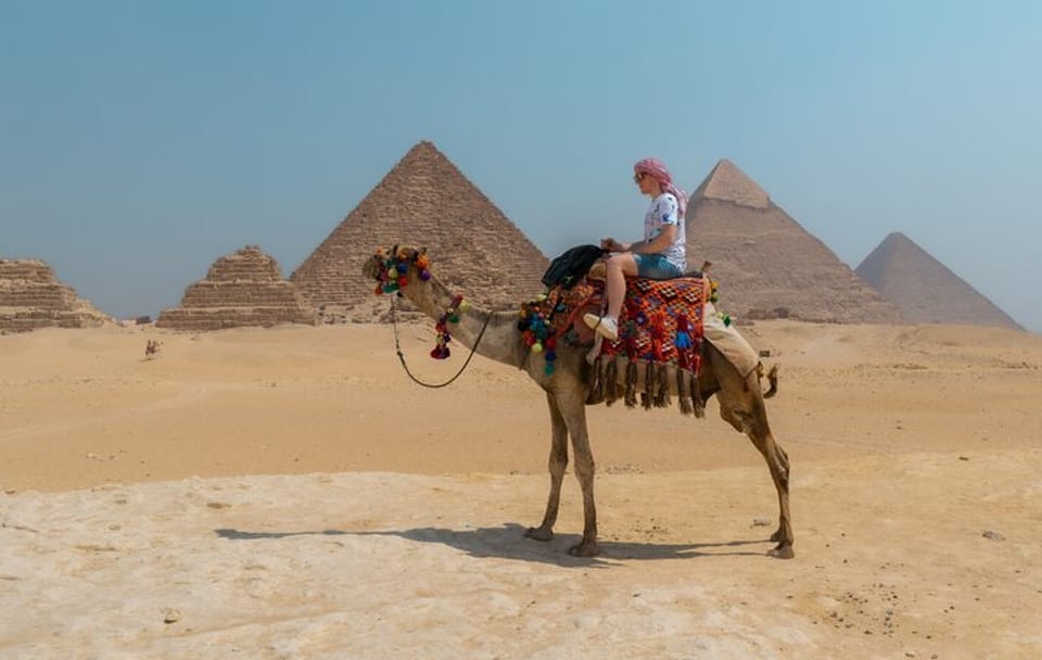 Professional Photo Shoot at the Pyramids of Giza