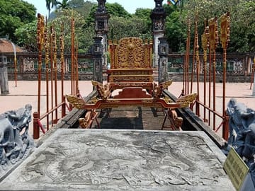hoa lu