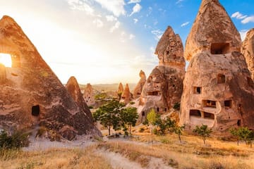 Cappadocia Day Tour from Istanbul: Explore Avanos and Derinkuyu
