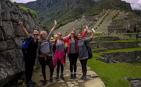 2-Day Private Trek Camping in Rainbow Mountain Llamachimpana
