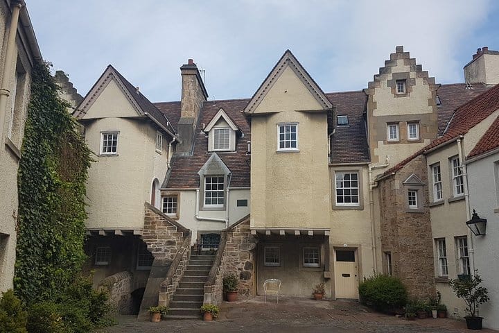 Private Edinburgh City Half-Day Tour 4