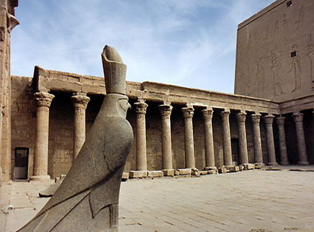 Day Trip to Edfu and Kom Ombo temples from Luxor