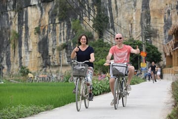 Luxury Day Trip from Hanoi: Explore Ninh Bình's Mua Cave and Tam Coc
