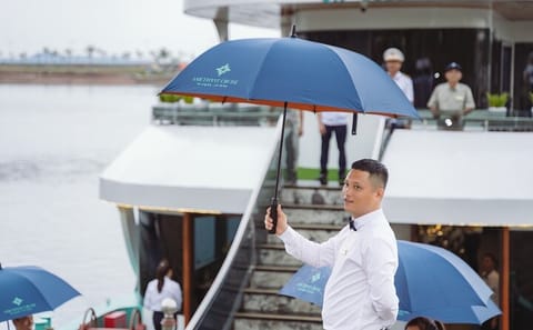 Luxury Day Cruise Experience in Hạ Long Bay from Tuan Chau
