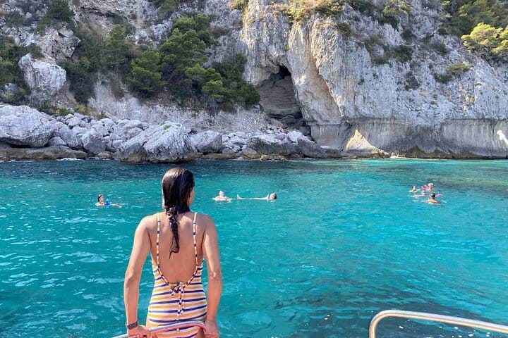 Shared 4 Hours Afternoon Capri Boat Tour: Blue Grotto & Swim  6