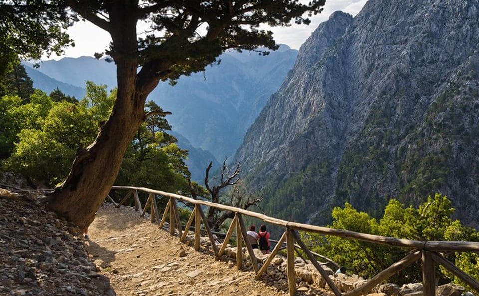 Samaria Gorge Day Trip from Rethymno with Expert Guide