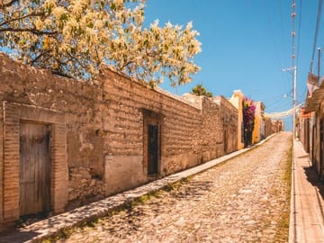 Adventure Tour of Ghost Towns and Rock Art in Guanajuato