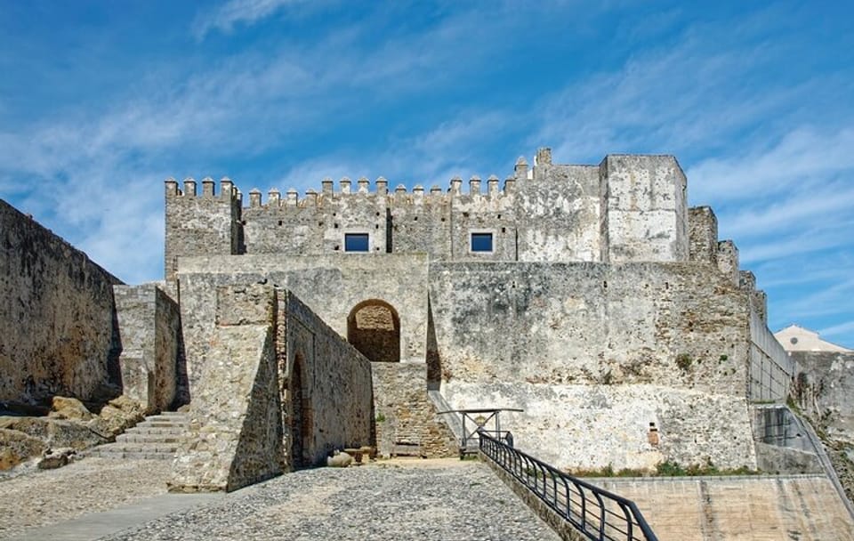 Private Walking Tour of Cádiz: Cathedral, Roman Theatre, and More