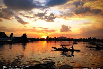 7-Day Romantic Honeymoon Tour in Kashmir from Srinagar