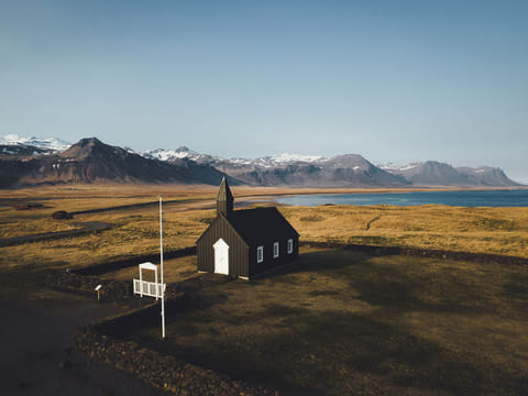 5-Day Essential Iceland – Golden Circle, South Coast, Optional Ice Cave tour, Snaefellsnes & Volcano Tour, photo 4