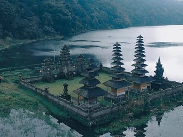Munduk Trekking and Canoeing Tour in Bali, Indonesia