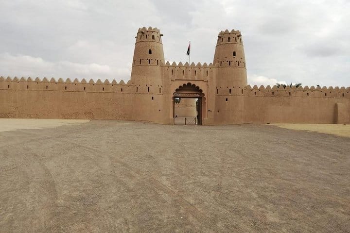 Al Ain city sightseeing small group day tour from Dubai