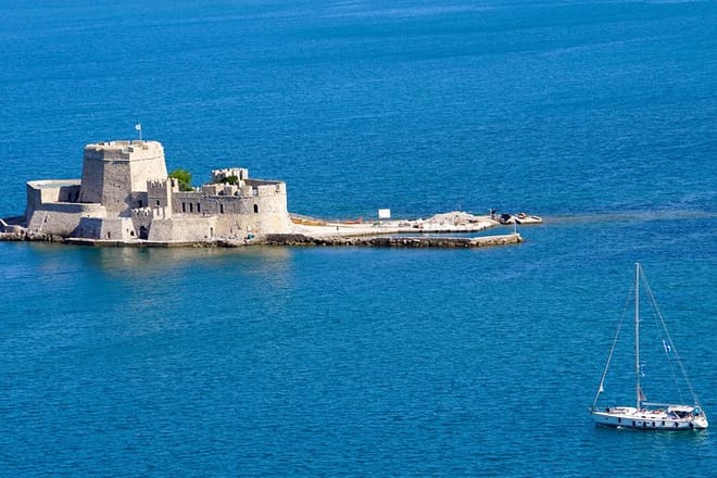 5 Days TOP Highlights in Mainland and Islands of Greece 7