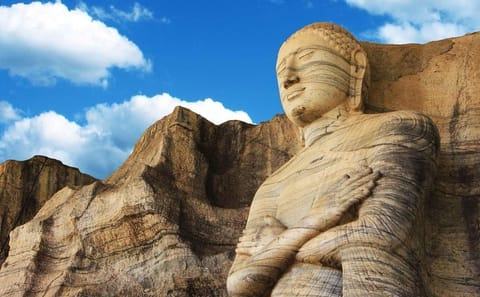 Sigiriya Rock and Polonnaruwa Day Tour from Trincomalee