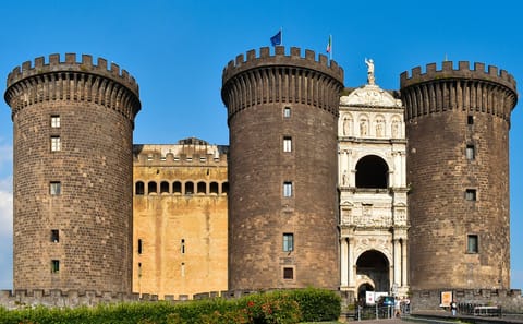 Private Walking Tour of Naples' History and Culture