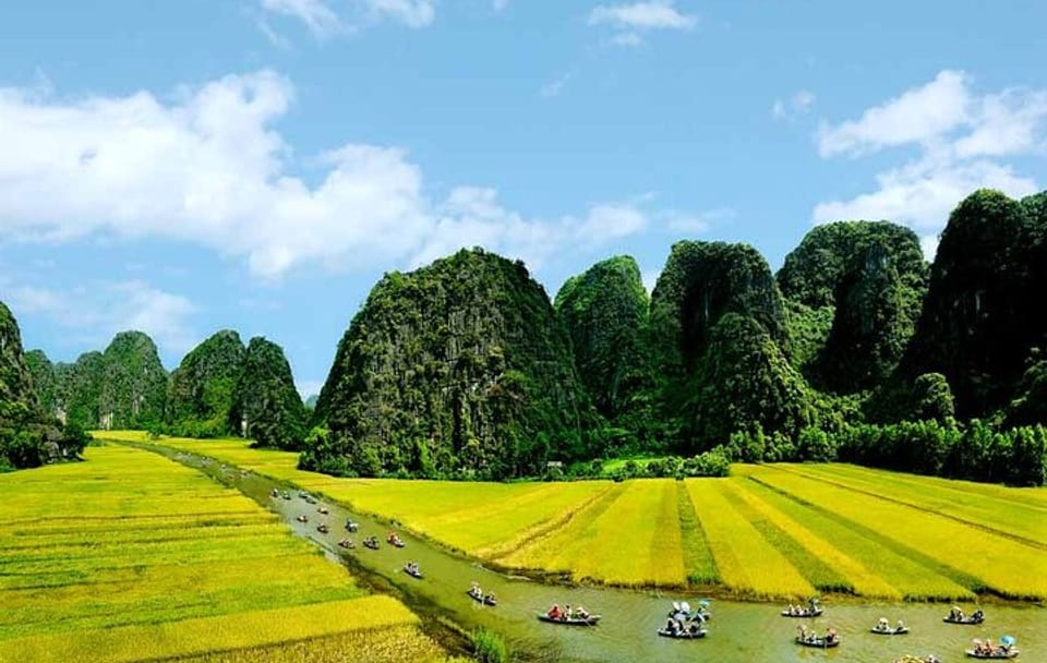 Private 2-Day Tour of Ninh Binh and Hoa Lu from Hanoi