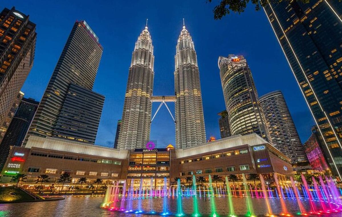 Private KL Evening Tour with KL Tower & Symphony Fountain Show