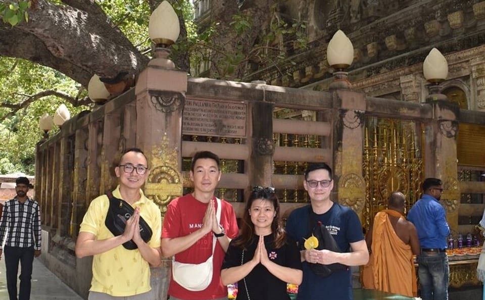 Cultural Tour of Hindu and Buddhist Sites in Bodh Gaya and Deoghar