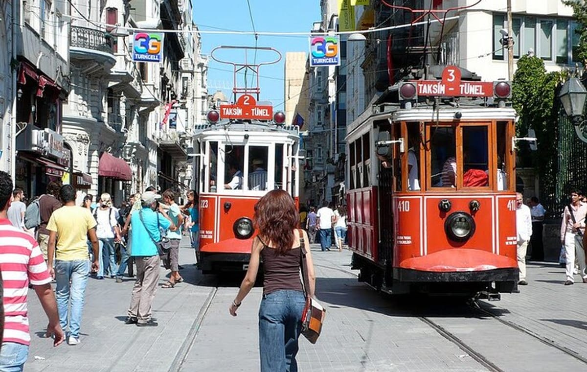 Istanbul Modern City Walking: Taksim to Galata With Secret Passages