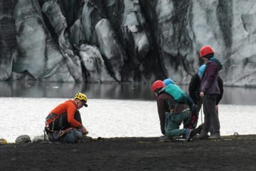 Private Glacier Hike and South Coast Tour in Reykjavík