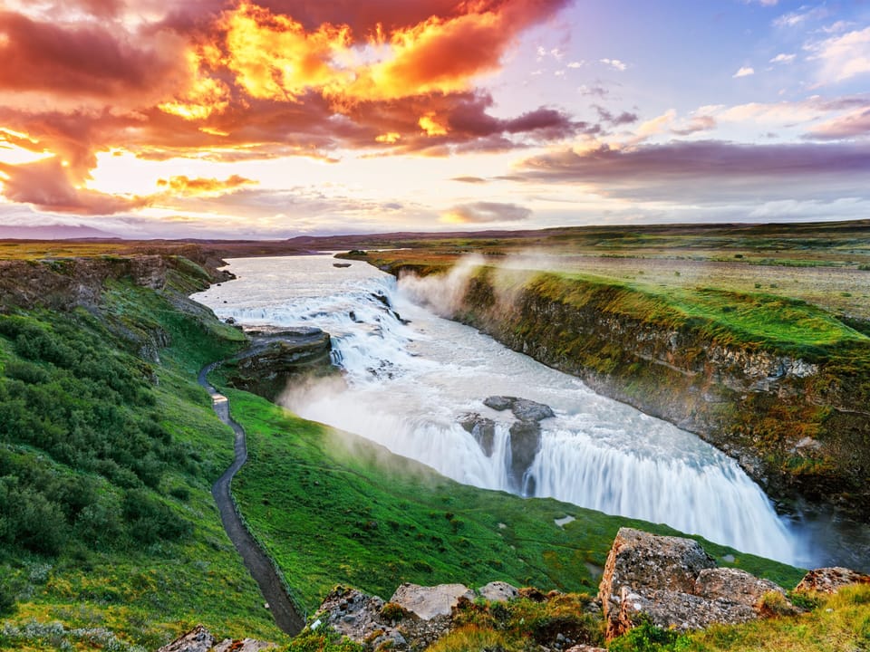 Private Luxury Golden Circle 10h tour — Icelimo Luxury Travel