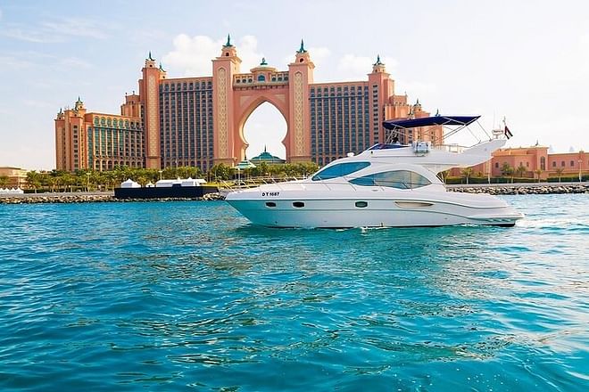 Dubai Luxury Private Yacht Tour 