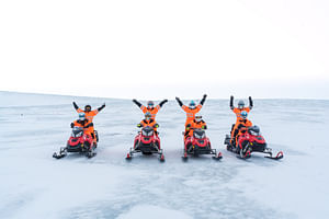 Golden Circle and Snowmobile Adventure 