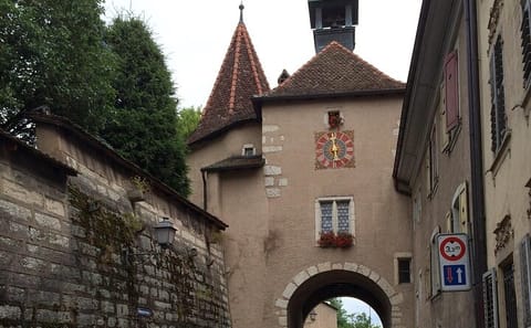 Explore Porrentruy: Castle, Architecture, and Gardens Tour