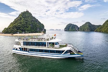 Luxury Halong Bay Cruise with Buffet Meal, Sunset Party & Cave Exploration