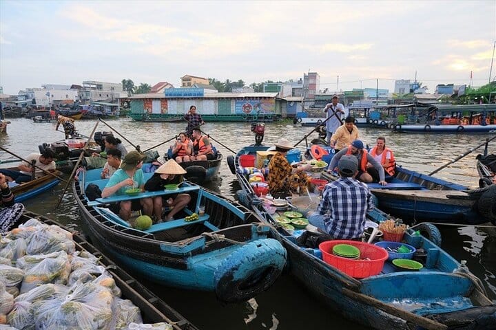 Mekong Delta Floating Market 2days 1night Homestay-Private Tour
