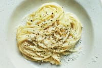 Rome Guided Food Market Tour with Authentic Trattoria Tastings 2