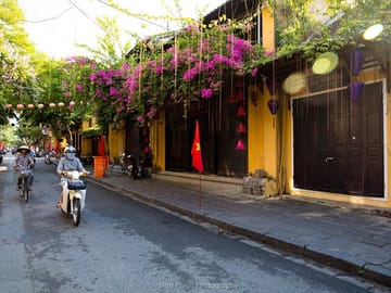 Cultural Morning Tour of Hoi An with Breakfast and Market Visit