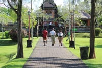 Walk to taman Ayun Temple