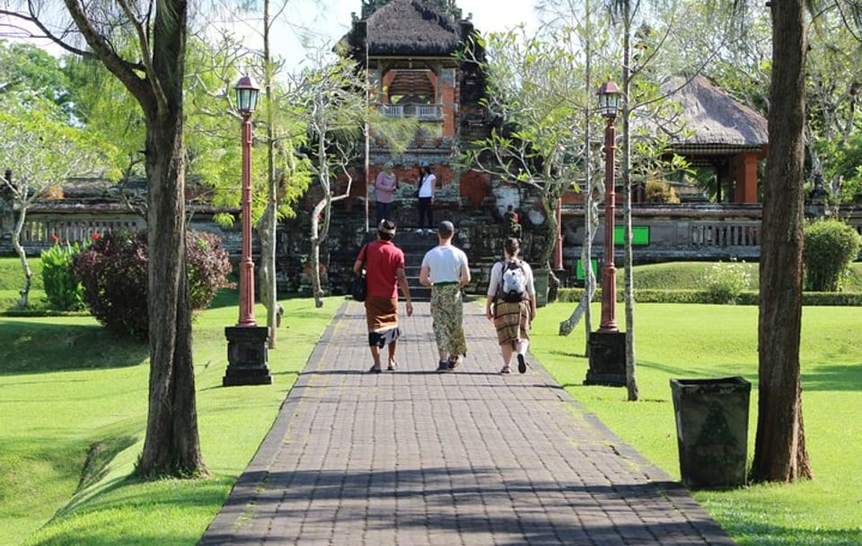 Private Tour of Bali Temples and Leke Leke Waterfall