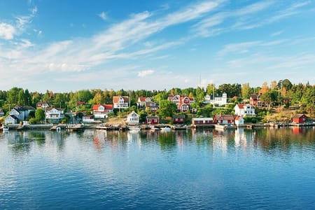 Stockholm: 2 Hour Guided Archipelago Tour