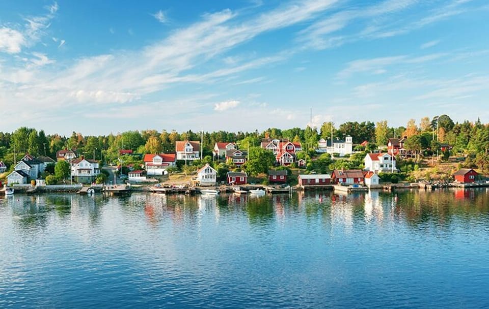 Stockholm: 2 Hour Guided Archipelago Tour