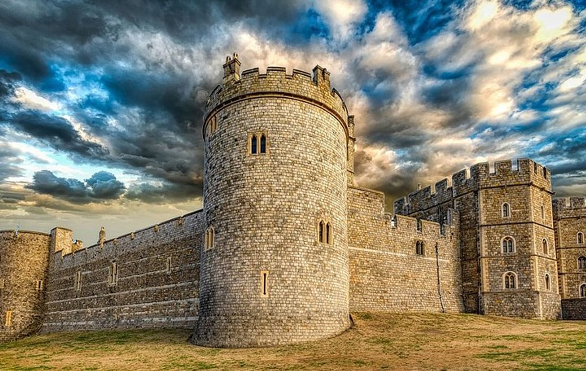 Layover Royal Windsor Private Tour from London Heathrow Airport