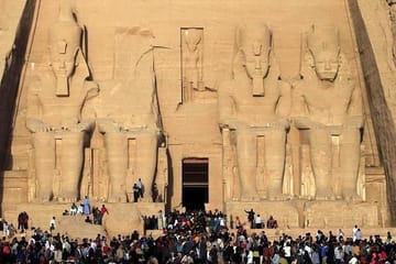 2 Days Tour from Luxor Edfu, Kom Ombo, Aswan till Abu Simbel