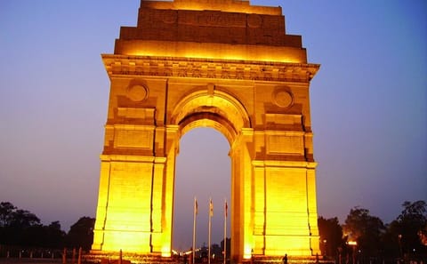 8-Day Golden Triangle Tour with Ranthambore and Pushkar