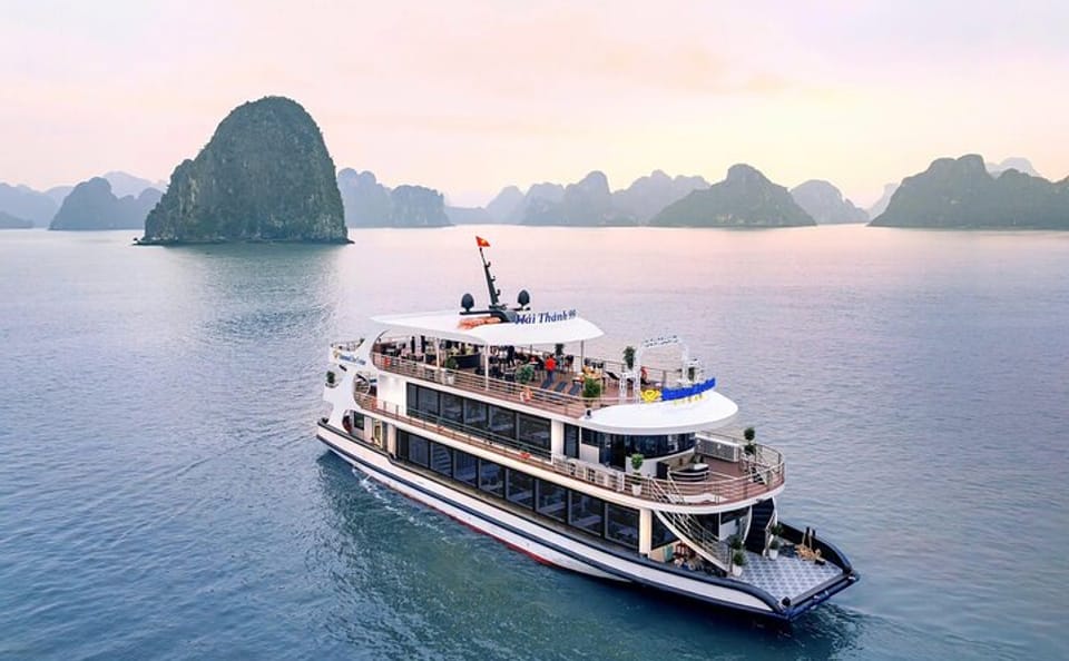 Halong Bay Day Tour Diamond Era Cruise (Indian Set Menu Optional)