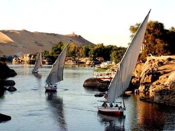 Felucca Ride and Botanical Garden Tour in Aswan