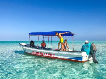 Snorkeling Trip to Mnemba Atoll with Seafood Lunch