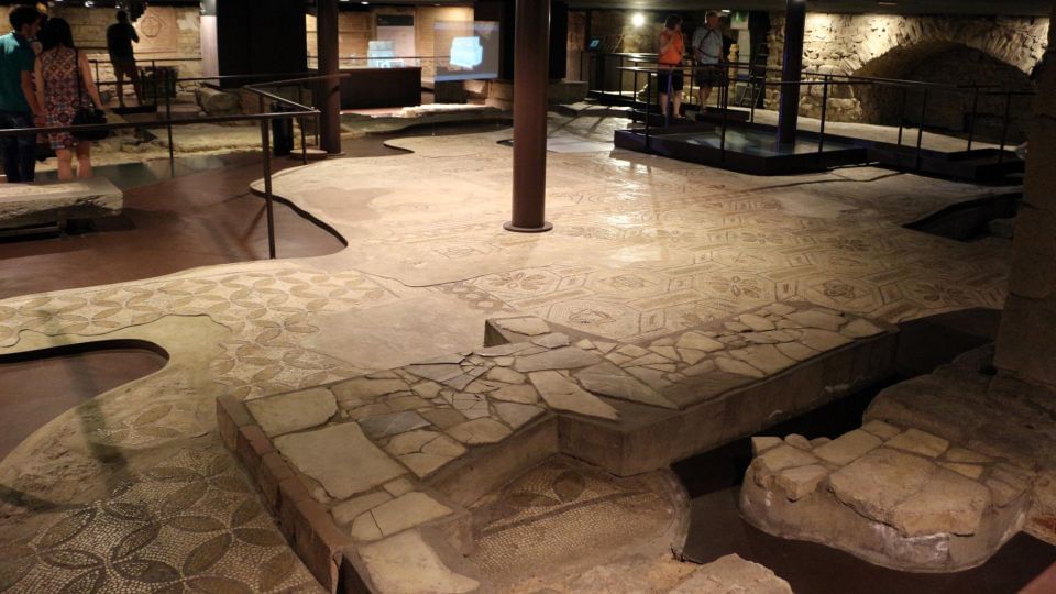 Internal view of the ancient Santa Reparata crypt 