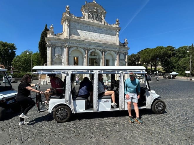 Private Golf Cart Tour + St. Peter’s Basilica Priority Entry & Tour